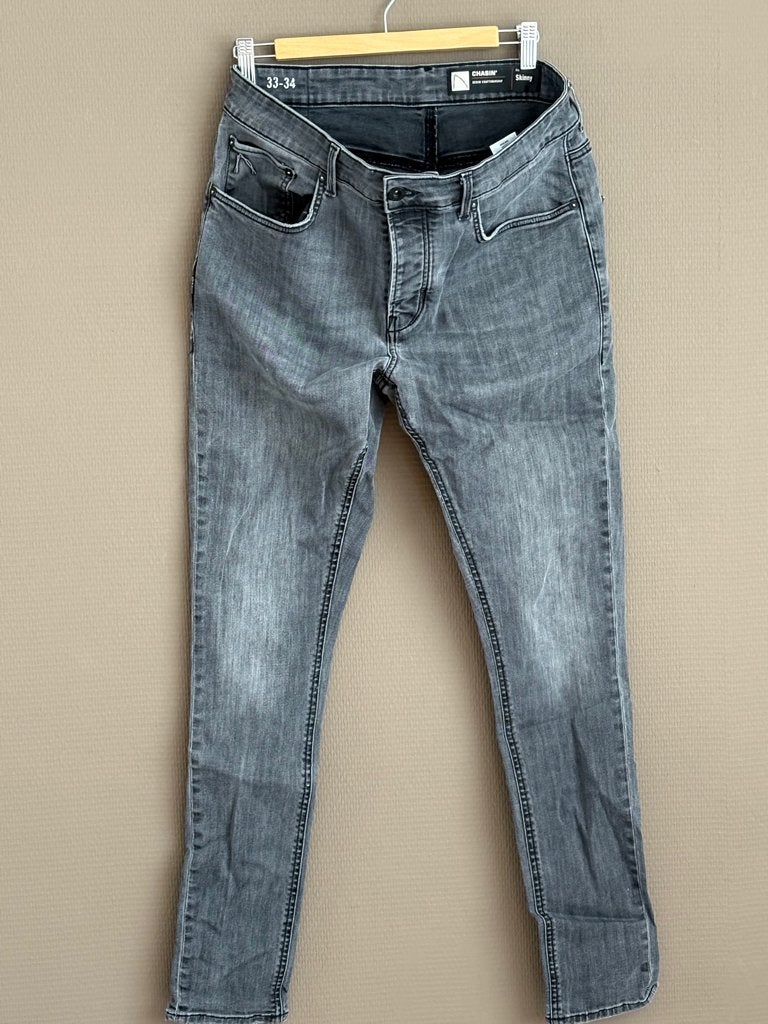 (12) Chasin grijze heren spijkerbroek Size: 33/34, Chasin, Ophalen of Verzenden, Zo goed als nieuw, W33 - W34 (confectie 48/50)