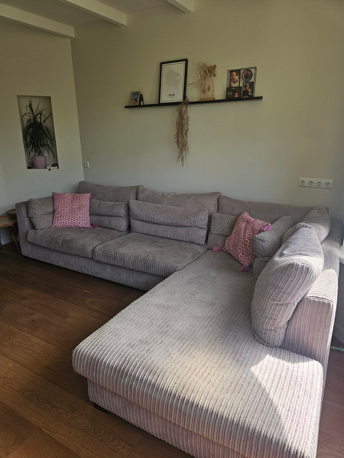 grote hoekbank met ottomaan, Corduroy beige/zand kleur, Huis en Inrichting, Banken | Bankstellen, Ophalen, Gebruikt, Landelijk, warm, knuss