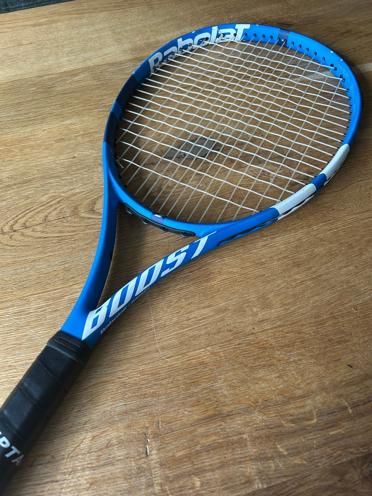 Babolat Boost D tennisracket - Blauw wit - Beginners, Sport en Fitness, Tennis, L2, Gebruikt, Ophalen of Verzenden, Racket