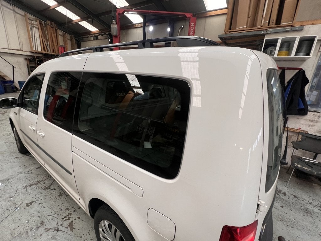 VW Caddy Maxi Dakrails gebogen aluminium zwart, Auto diversen, Ophalen of Verzenden, Niet ingevuld, Niet ingevuld, Niet ingevuld