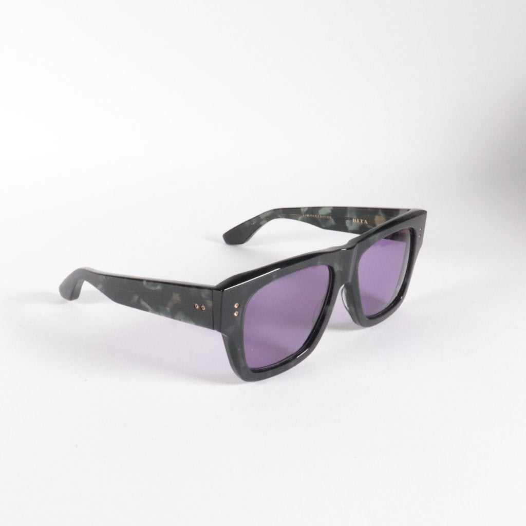 Dita NLE Choppa Zonnenbril  - Nette Staat, Dita, Gebruikt, Support@dita.com, 9191 Irvine Center Drive, Suite 300
Irvine, CA 92618
USA