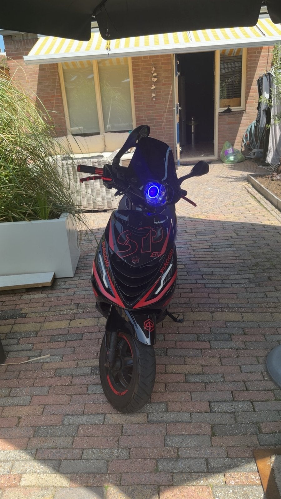 Kappenset met rode stickers, Ophalen of Verzenden, Zo goed als nieuw, Benzine, Overige modellen