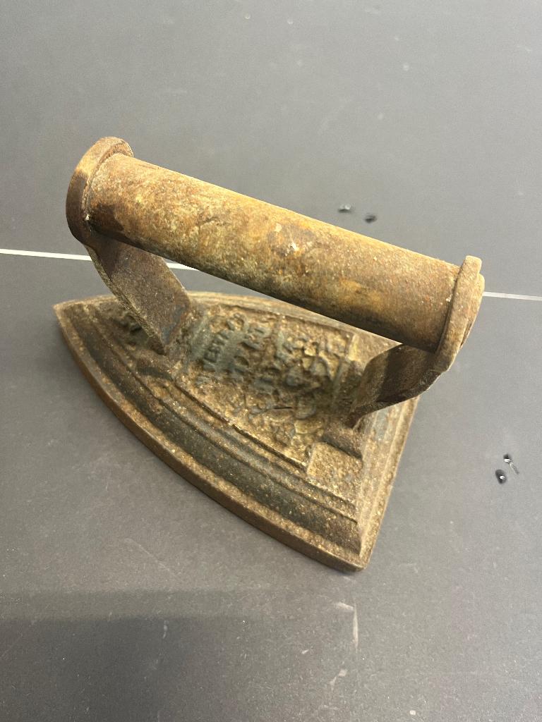 Antiek strijkijzer, Antiek en Kunst, Curiosa en Brocante, Ophalen of Verzenden