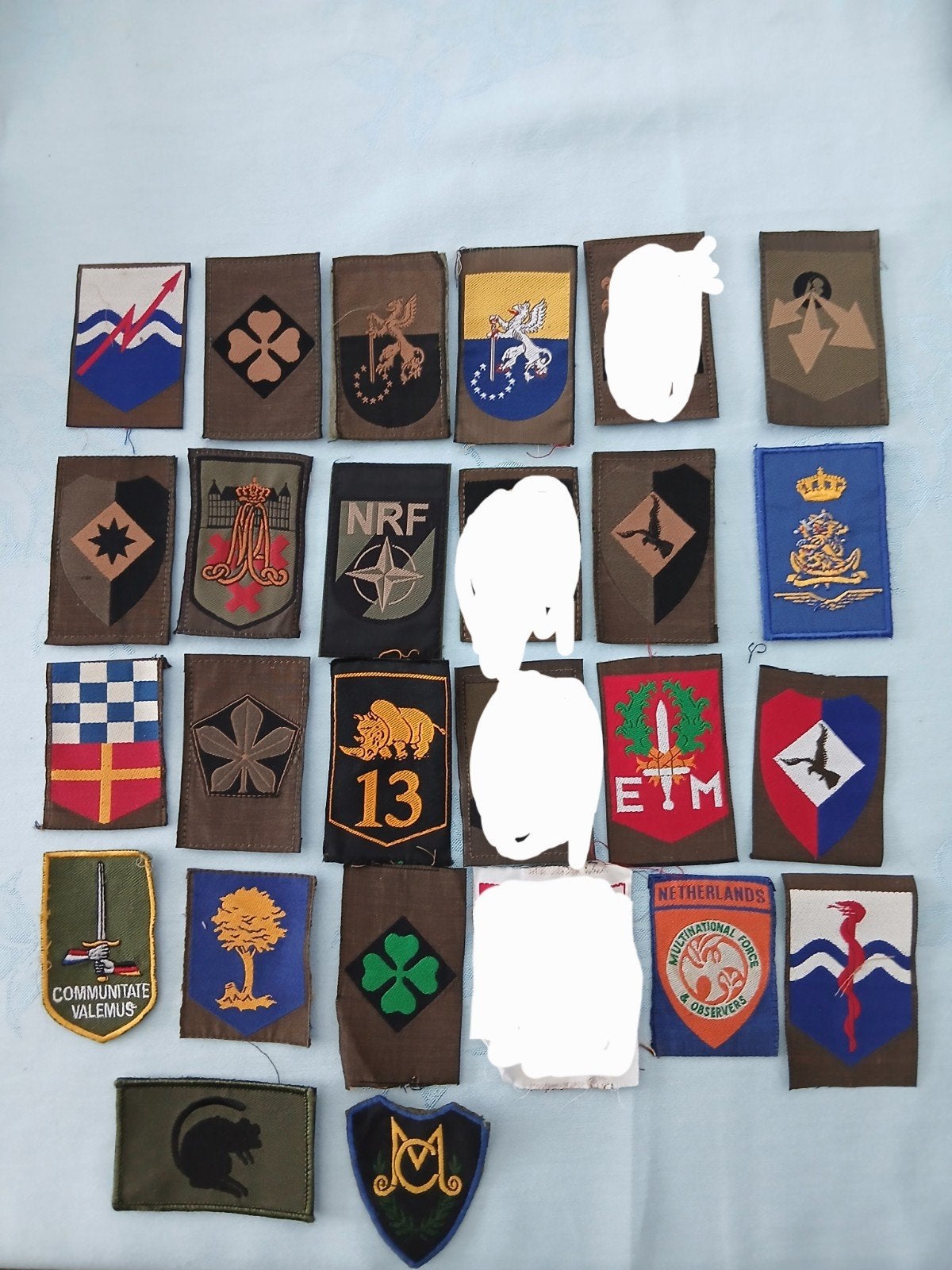 mouwemblemen,  € 4 per stuk, Verzamelen, Ophalen of Verzenden, Landmacht, Nederland, Embleem of Badge