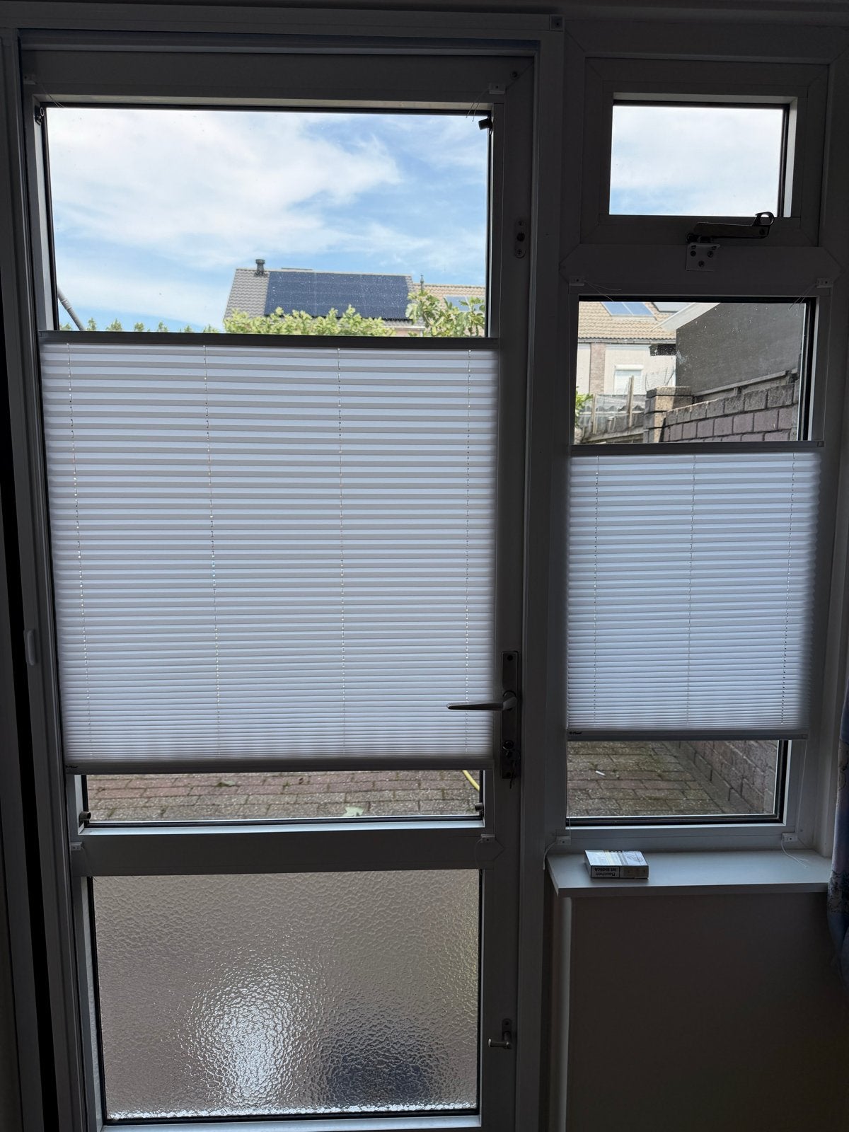 Plisségordijnen: Wit en Beige, Verschillende Maten, Huis en Inrichting, Stoffering | Gordijnen en Lamellen, Ophalen, Gebruikt