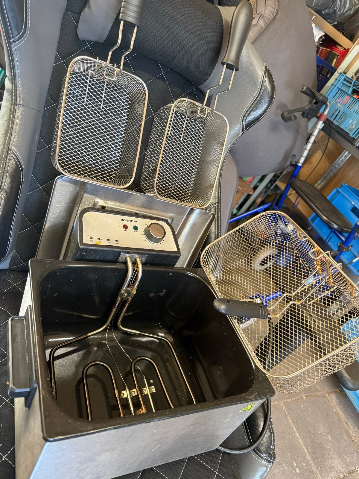 Inventum Friteuse met 3 mandjes, 3 tot 4 liter, Ophalen, Gebruikt, Uitneembare binnenpan