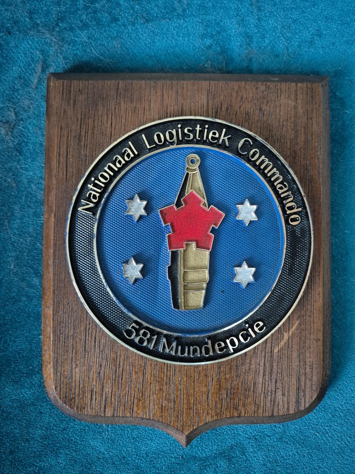 Wapenschild 581 Munitie Compagnie Nationaal Logistiek Comman, Verzamelen, Militaria | Algemeen, Verzenden, Landmacht, Nederland