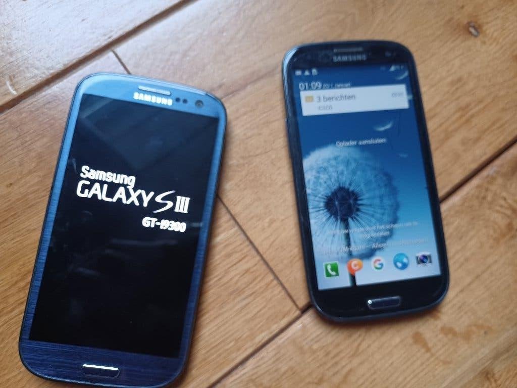 2 Samsung Galaxy S3 GT-i9300, Gebruikt, Blauw, Touchscreen, Ophalen of Verzenden