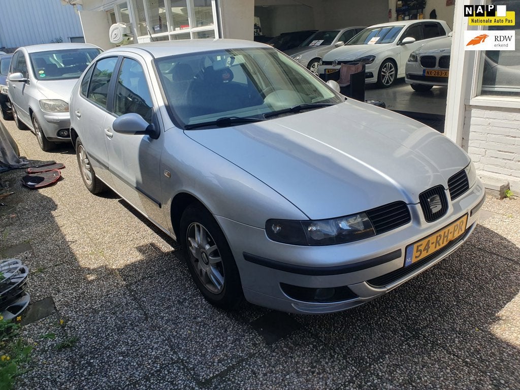 Seat Leon 1.6-16V Stella Inruil Mogelijk, Voorwielaandrijving, Gebruikt, Startonderbreker, 4 cilinders