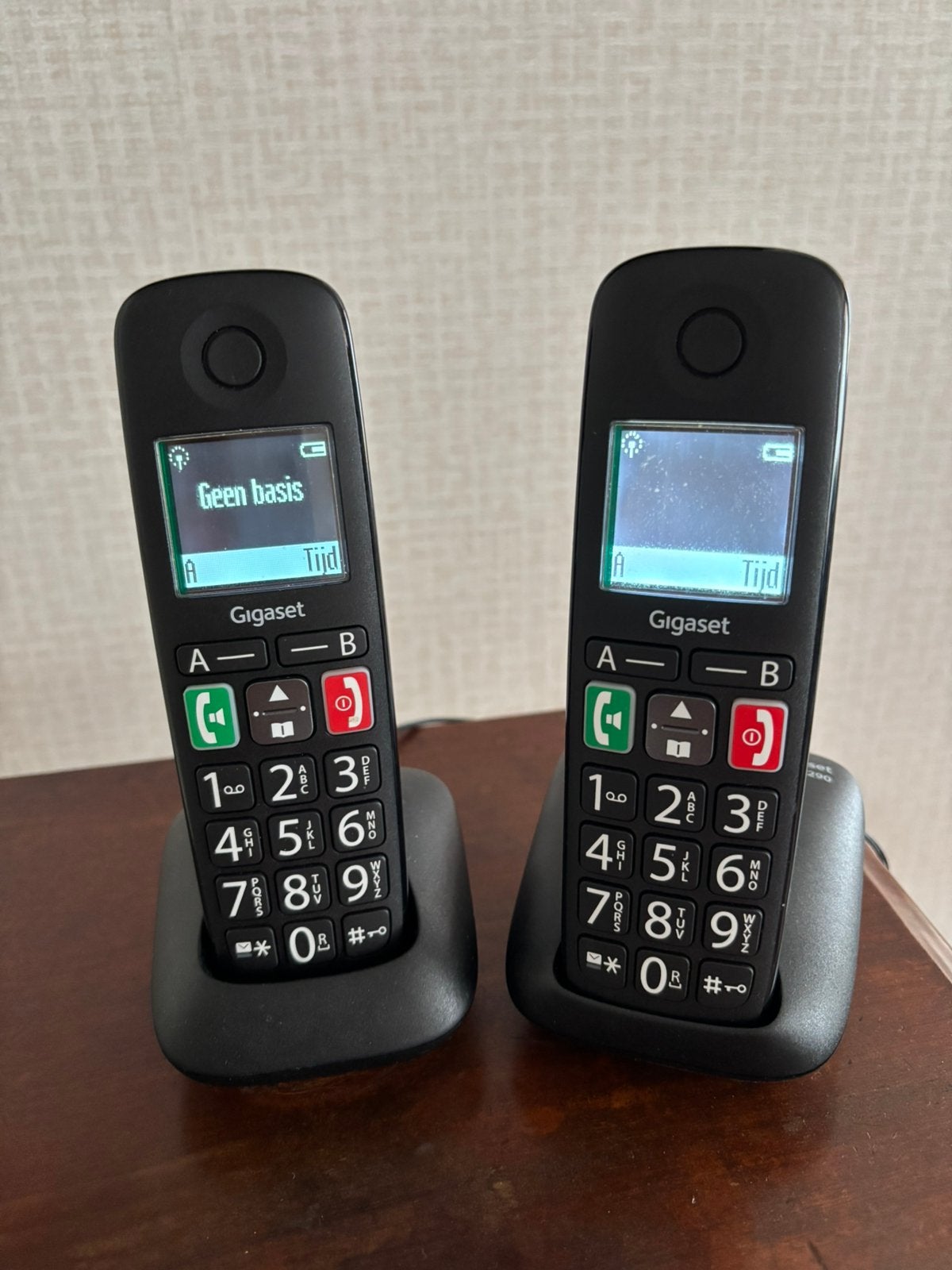SENIOREN telefoon Gigaset E290 duo, Telecommunicatie, Ophalen, Zo goed als nieuw, 2 handsets