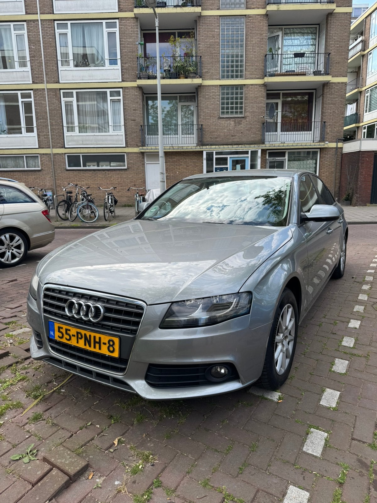 Audi A4 1.8 Tfsi 118KW Multitronic 2011 Grijs, Auto's, 4 cilinders, 160 pk, A4, 75 €/maand