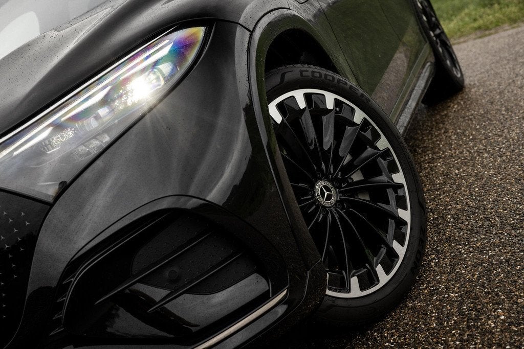 Mercedes-Benz EQS SUV 450 4MATIC 108 kWh AMG Line | Nieuwpri, Auto's, Mercedes-Benz, Automaat, Stof, 1800 kg, Zwart