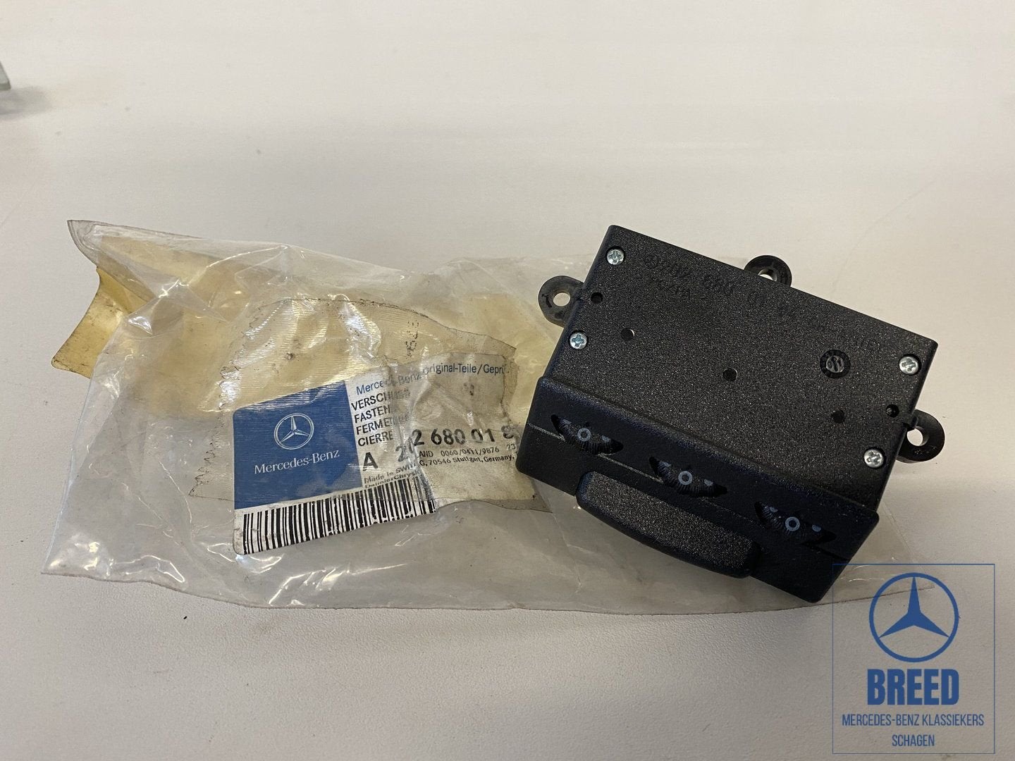 NOS slotje armsteun middenconsole Mercedes-Benz W202 W210, -, Nieuw, Ophalen of Verzenden, -