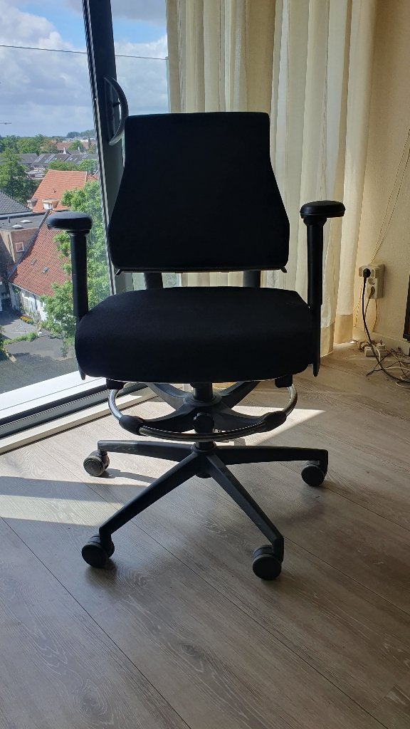 Axia Ergonomische Baliestoel/Loketstoel (ophalen WAALWIJK), Ophalen, Zwart, Zo goed als nieuw, Bureaustoel