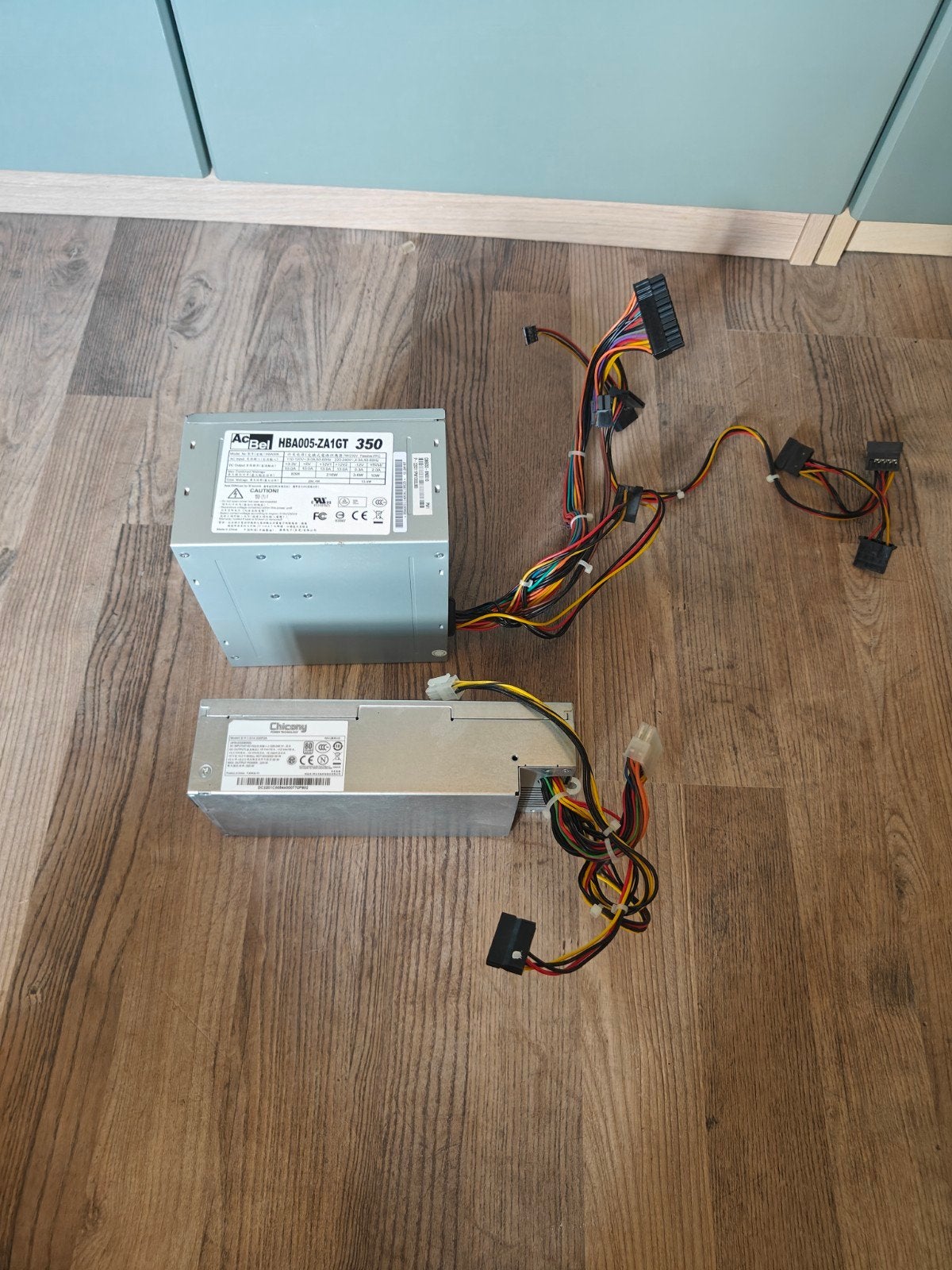 2 Voedingen: 350W (AcBel) en 220W (Chicony), Ophalen of Verzenden