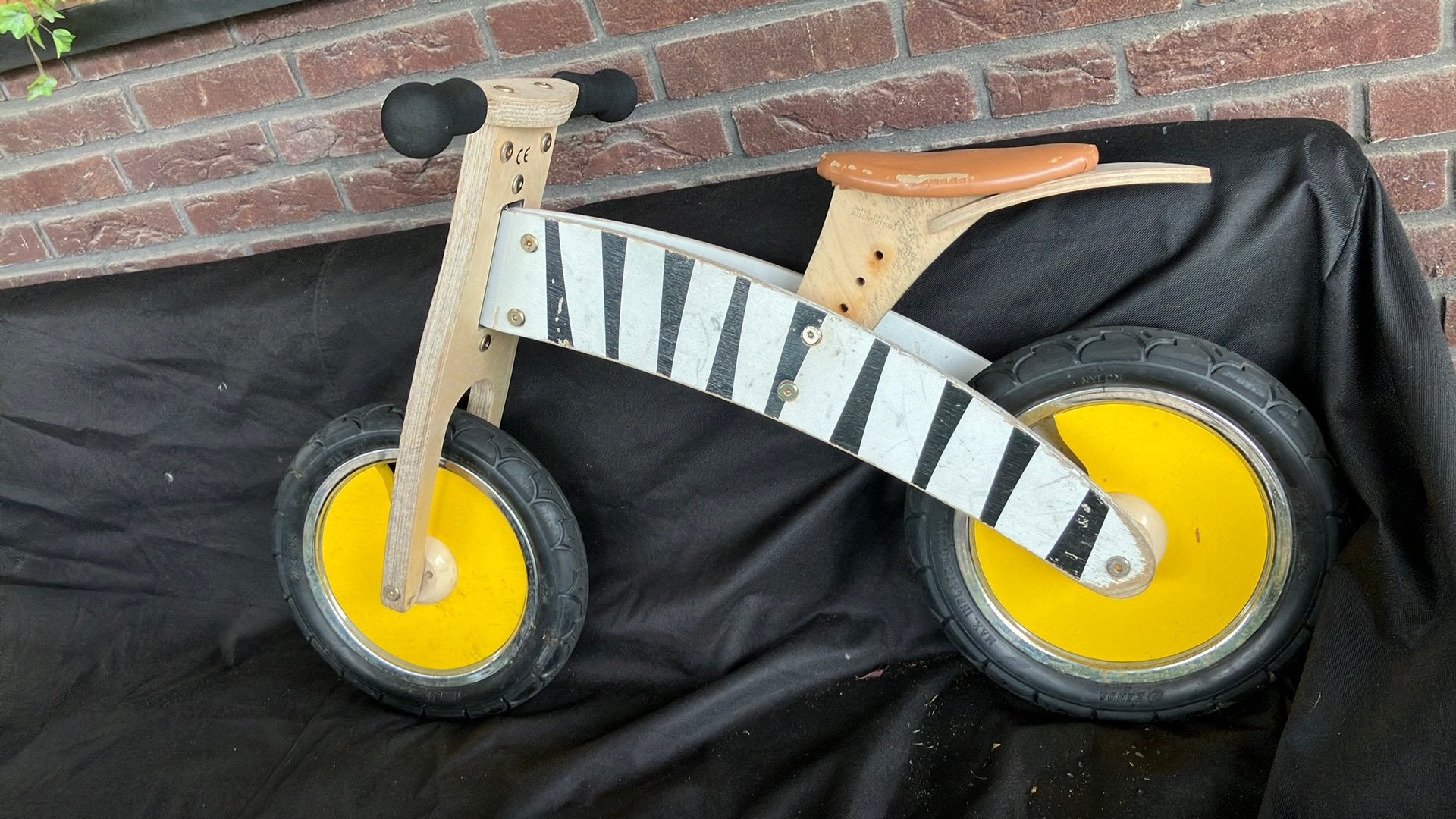 Loopfiets scratch europa, Ophalen, Zo goed als nieuw, Loopfiets