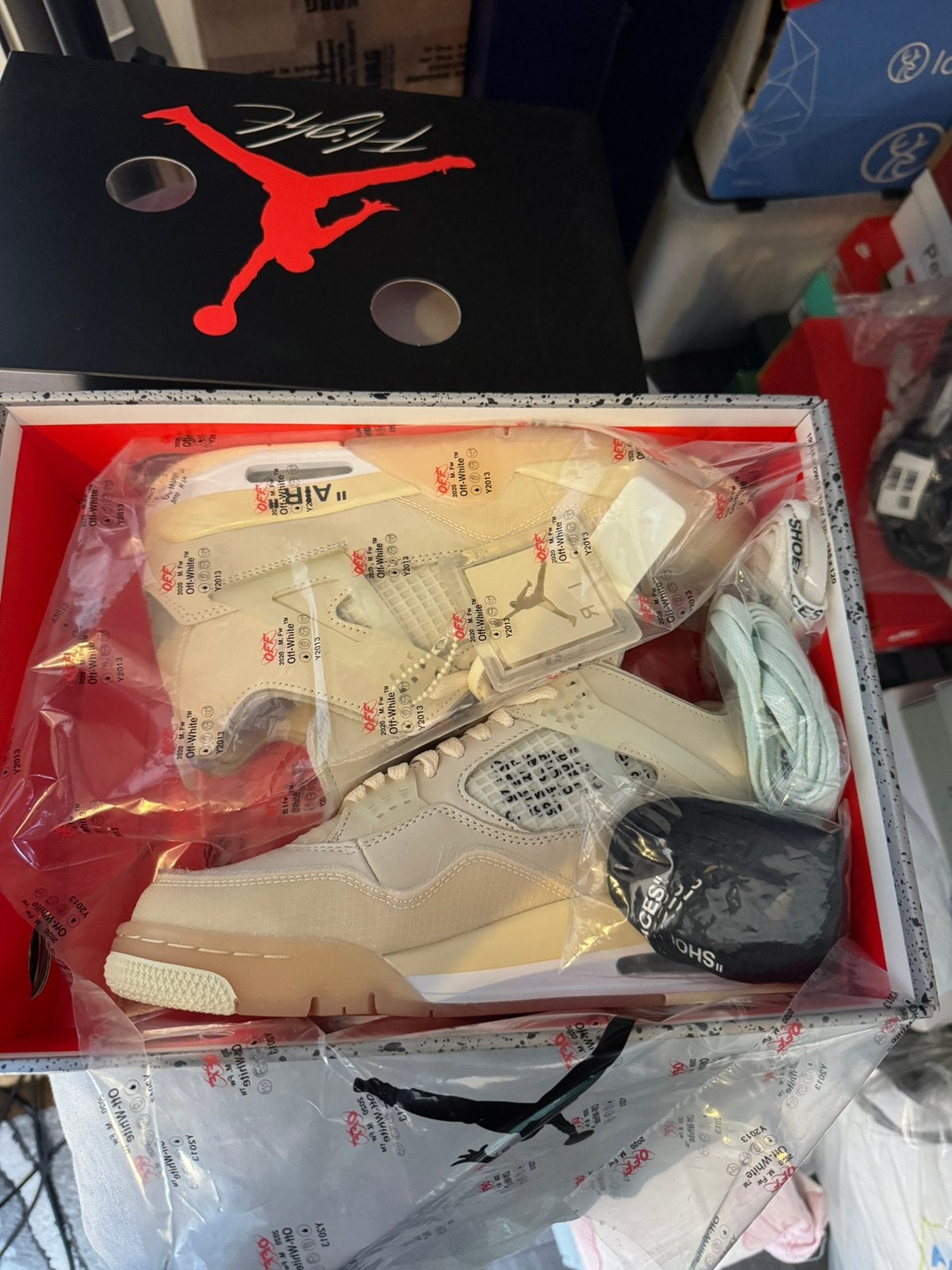 Air jordan 4 Off White Sail maat 42, Ophalen, Beige, Nieuw, Sneakers of Gympen