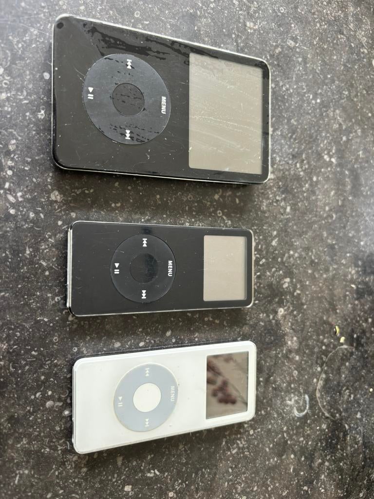 3 ipods, Ophalen of Verzenden, Gebruikt, Classic, 2 tot 10 GB