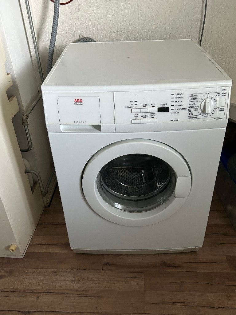 Te koop AEG wasmachine, Ophalen, Gebruikt, 1200 tot 1600 toeren, 85 tot 90 cm