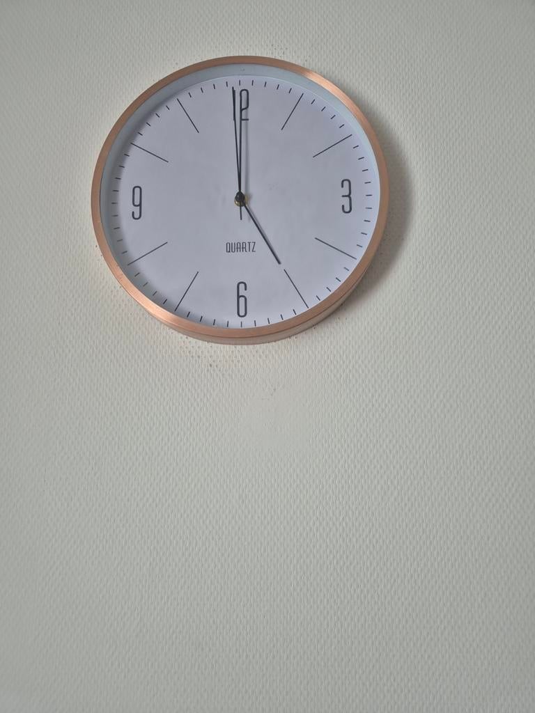 Roségouden Quartz Wandklok, Ophalen of Verzenden, Zo goed als nieuw, Analoog, Wandklok