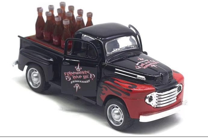 Mooie auto van metaal met een kratje Coca Cola, Ophalen of Verzenden, Nieuw, Poppenhuis