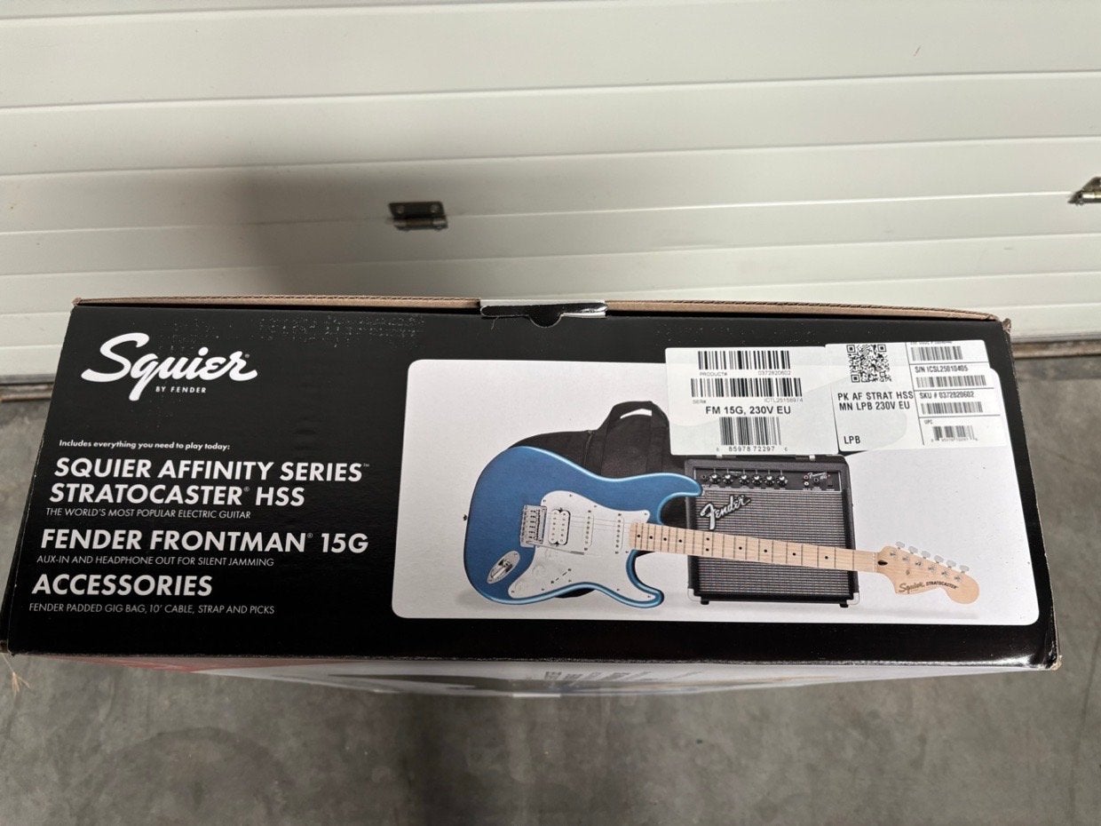 Squier Affinity Stratocaster HSS Pack + Fender versterker, Muziek en Instrumenten, Snaarinstrumenten | Gitaren | Elektrisch, Fender