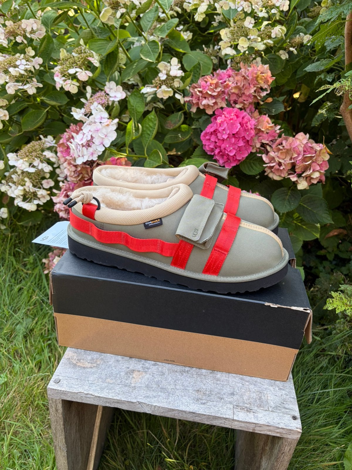 UGG Tasman Wildwood Olive Green – maat 46 / US 13 – NIEUW, Kleding | Heren, Overige kleuren, Ophalen of Verzenden, Zo goed als nieuw
