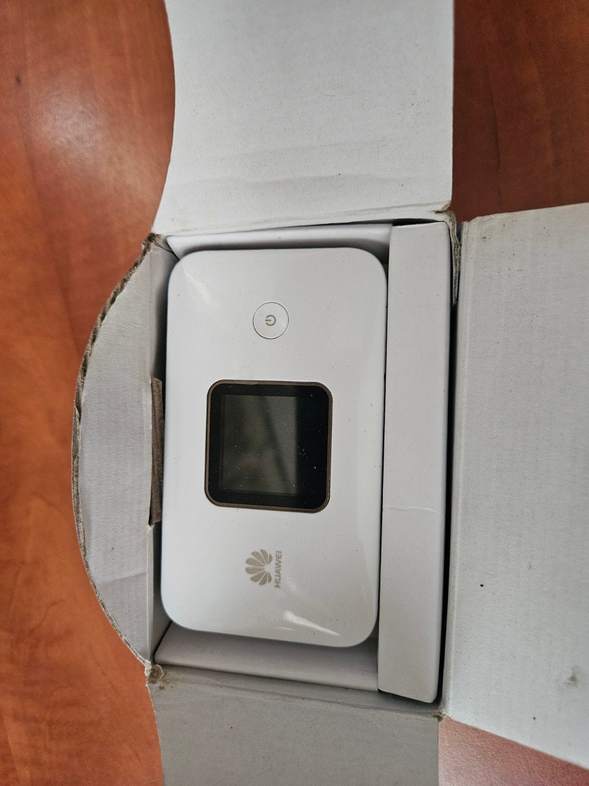 Huawei Mobile WiFi E5785 4G Router - Zo goed als nieuw, Ophalen of Verzenden, Zo goed als nieuw