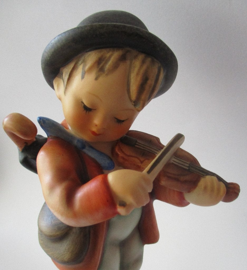 M I Hummel: 4 -Liddle Fiddler- TMK-3 1960-’63 -13 cm. -Rare-, Verzenden