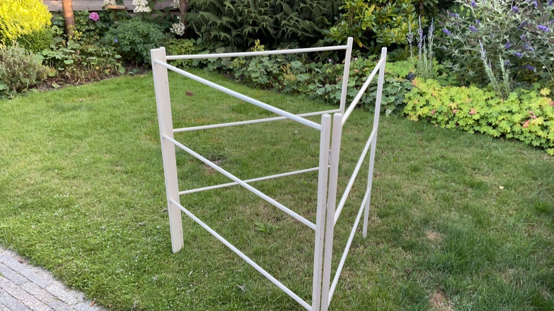 GERESERVEERD Gratis Was rekje pootje moet hersteld!, Ophalen, Wasrek