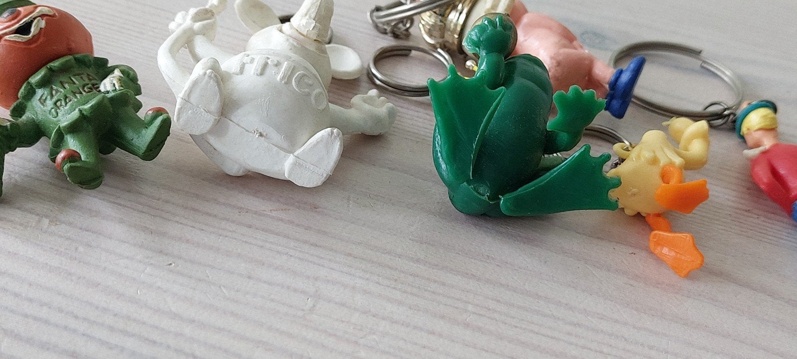 sleutelhangers van rubber per stuk €1r, Ophalen of Verzenden, Zo goed als nieuw, Overige typen