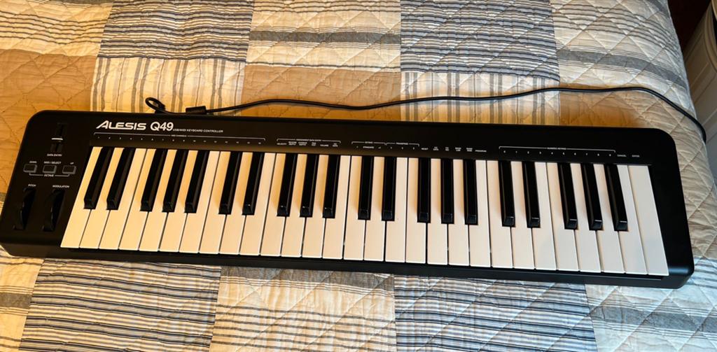 Alesis Q49 MIDI Keyboard Controller - 49 Toetsen, Muziek en Instrumenten, Keyboards, Gebruikt, 49 toetsen, Overige merken, Aanslaggevoelig