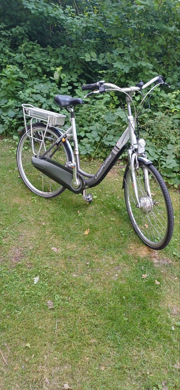 Elektrische Dames Fiets 28"inc LIMPURG D54. 8V. Z.G.A.N, Zo goed als nieuw, 51 tot 55 cm, 50 km per accu of meer, Ophalen