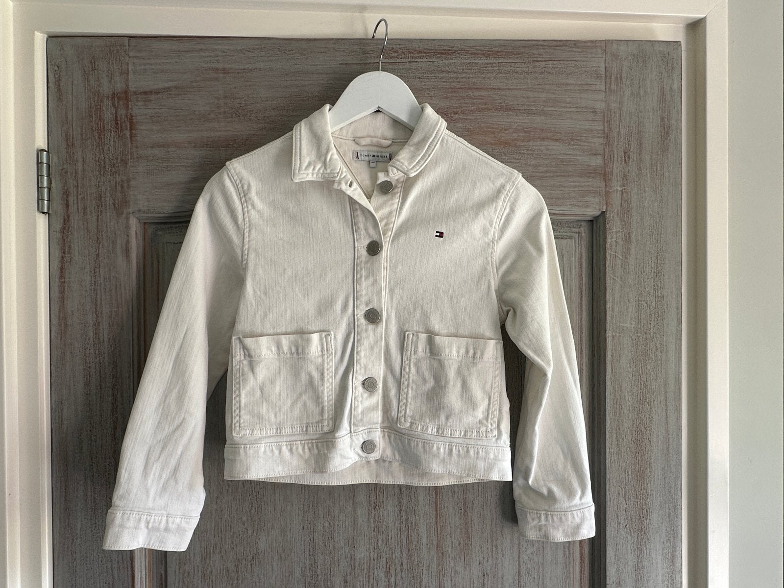 Tommy Hilfiger spijkerjasje maat 140, Kinderen en Baby's, Ophalen of Verzenden, Zo goed als nieuw, Meisje, Jas