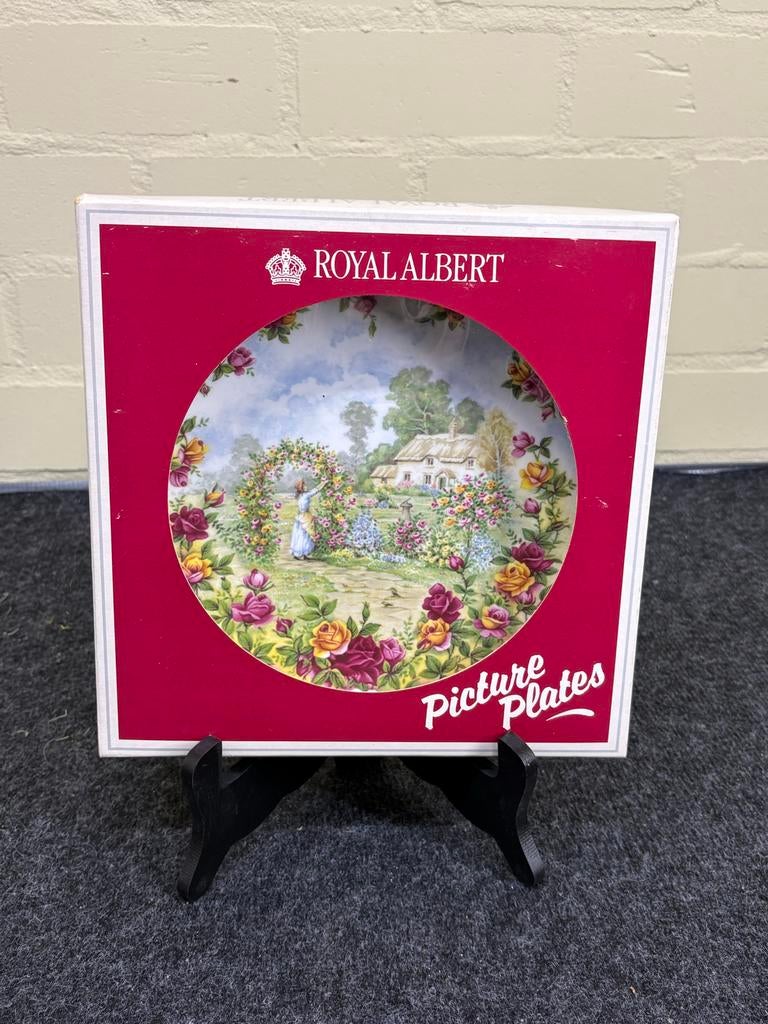 Royal Albert Picture Plates - Cottage Garden, Ophalen