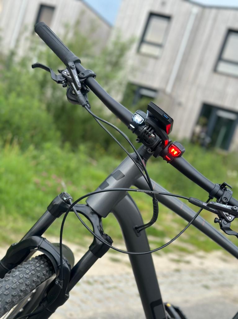 Foto 11 van Mountainbike Cube Reaction Pro XL 21 Frame 29 inch MTB bike