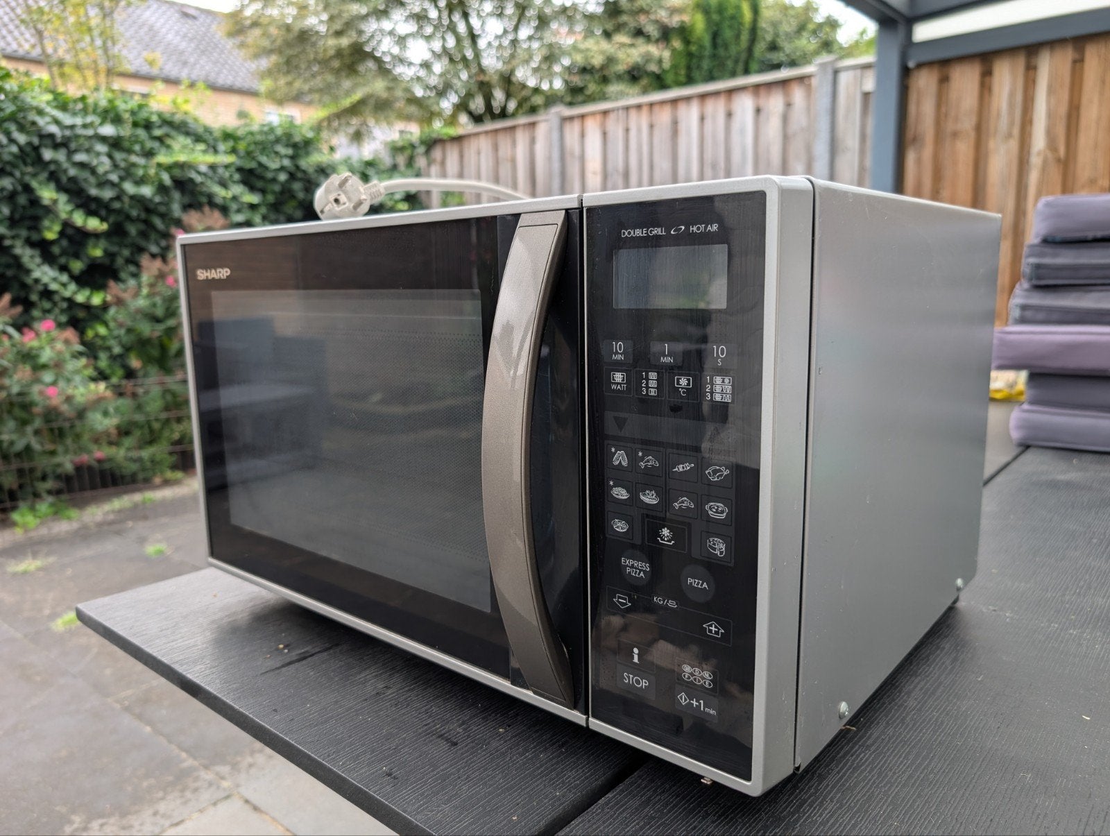 Sharp Combimagnetron (Grill, Hete Lucht), Witgoed en Apparatuur, Magnetrons, Ophalen, Combimagnetron, Hete lucht, Zo goed als nieuw