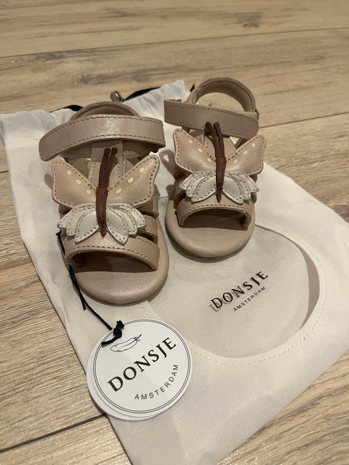 Donsje Amsterdam Tuli Sky Butterfly Sandalen, Ophalen of Verzenden, Zo goed als nieuw, Meisje, Schoentjes