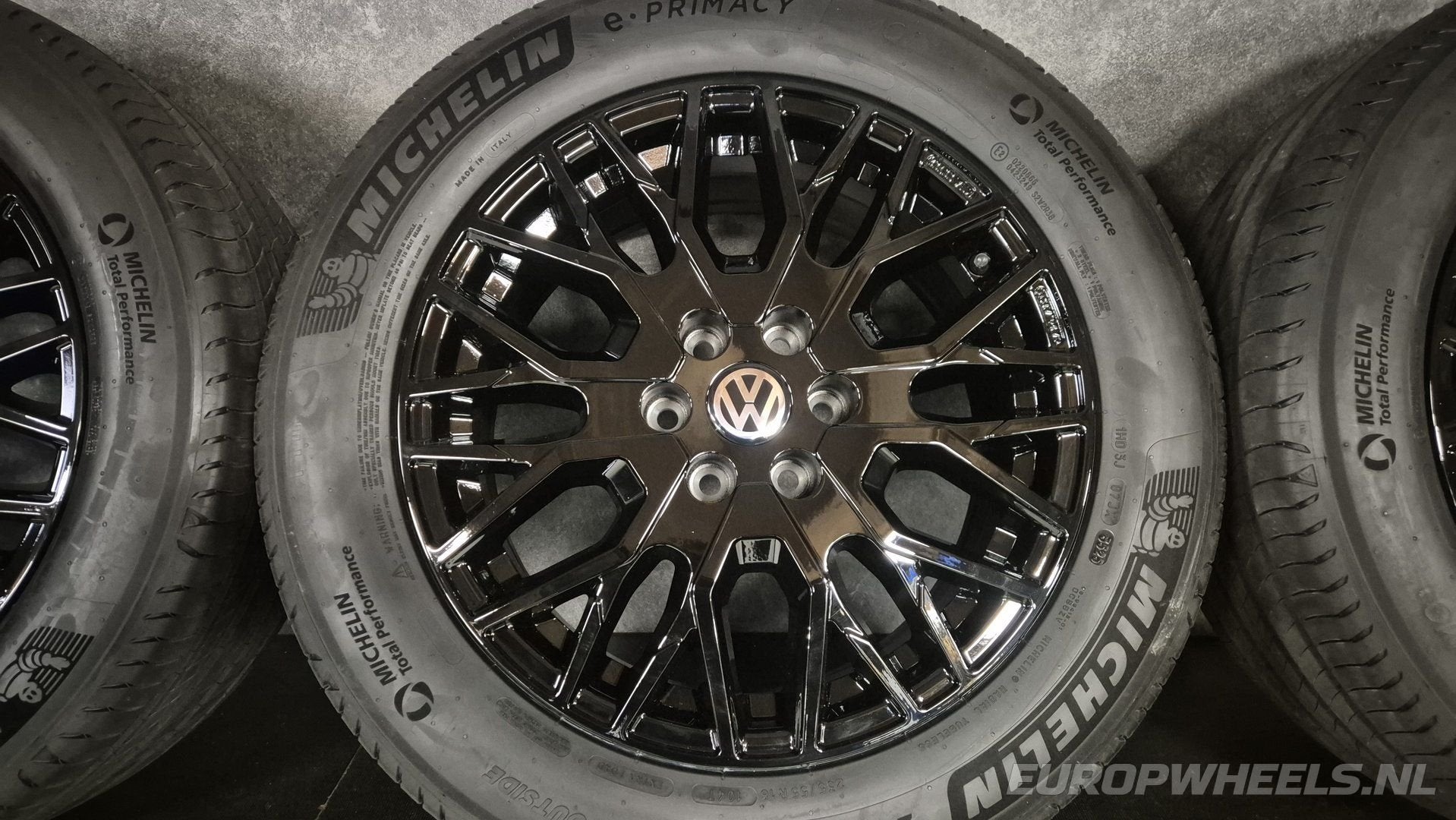 18 inch VW Transporter T7 velgen Michelin zomerbanden 6x120, 18 inch, Bestelwagen, -, -