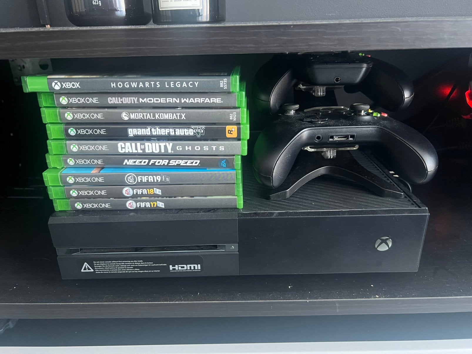 Xbox One, Ophalen, Zo goed als nieuw, 500 GB, Met 2 controllers