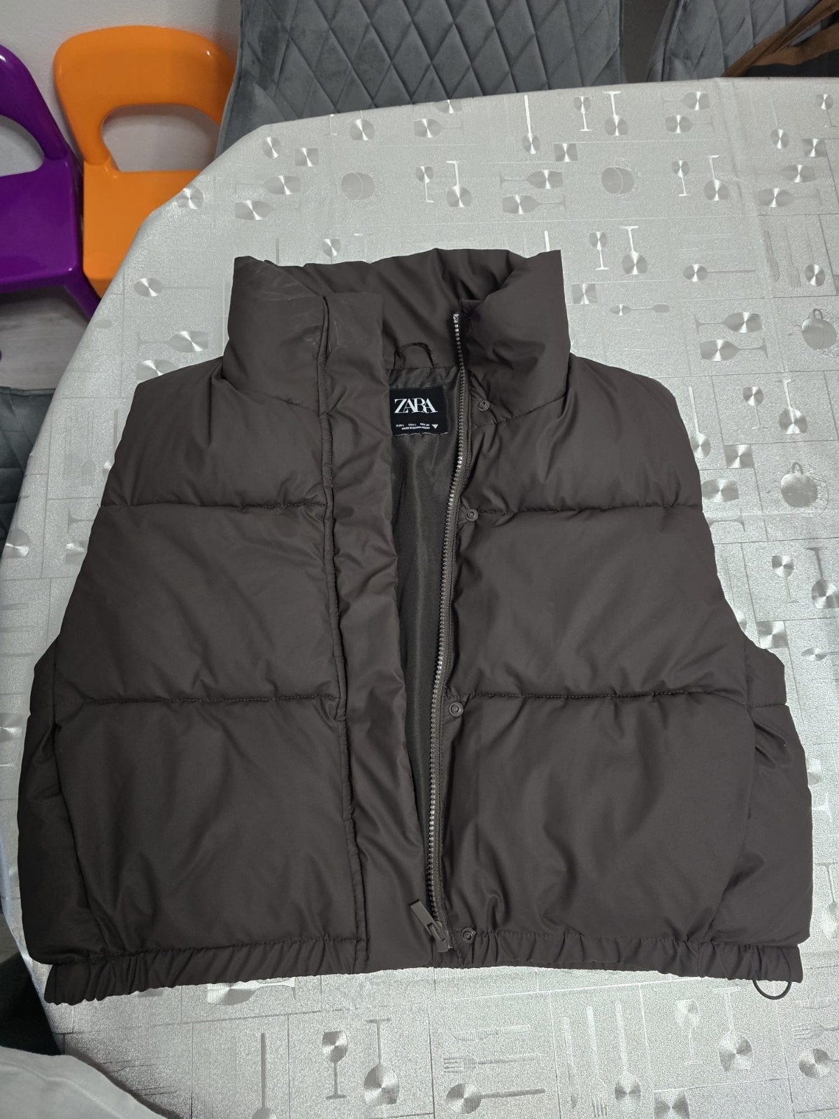 Zara Puffer Bodywarmer Maat L - Zo goed als nieuw, Kleding | Dames, Bruin, Zara, Maat 42/44 (L), Ophalen of Verzenden