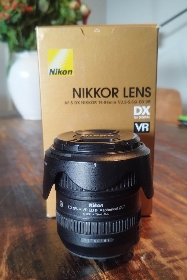 nikkor lens 16 - 85 mm, Nikon, Zo goed als nieuw, 16 mm, Groothoeklens