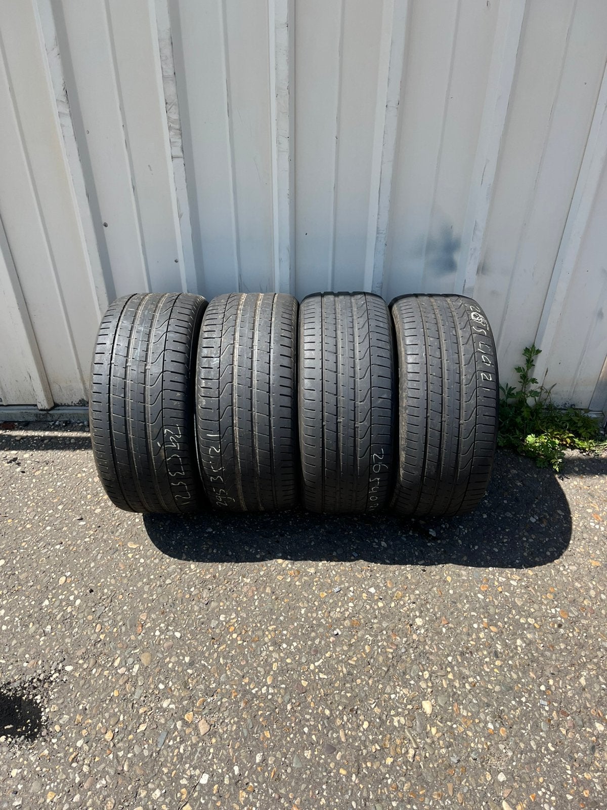 Pirelli 264/40R21 & 295/35R21, Auto-onderdelen, Banden en Velgen, Ophalen, Gebruikt, 265 mm, 21 inch