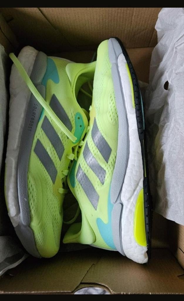 Nieuwe Adidas Solar Boost sneakers maat 38 2/3, Hardloopschoenen, Nieuw, Hardlopen, Ophalen