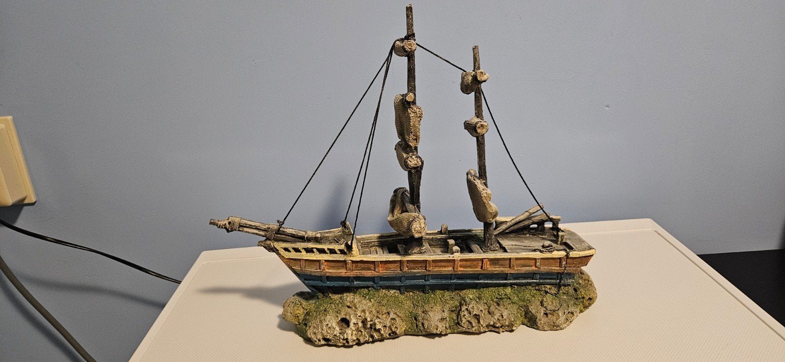 Aquarium Zeilschip en bootje ter overname., Dieren en Toebehoren, Ophalen, Zo goed als nieuw, Aquariummeubel