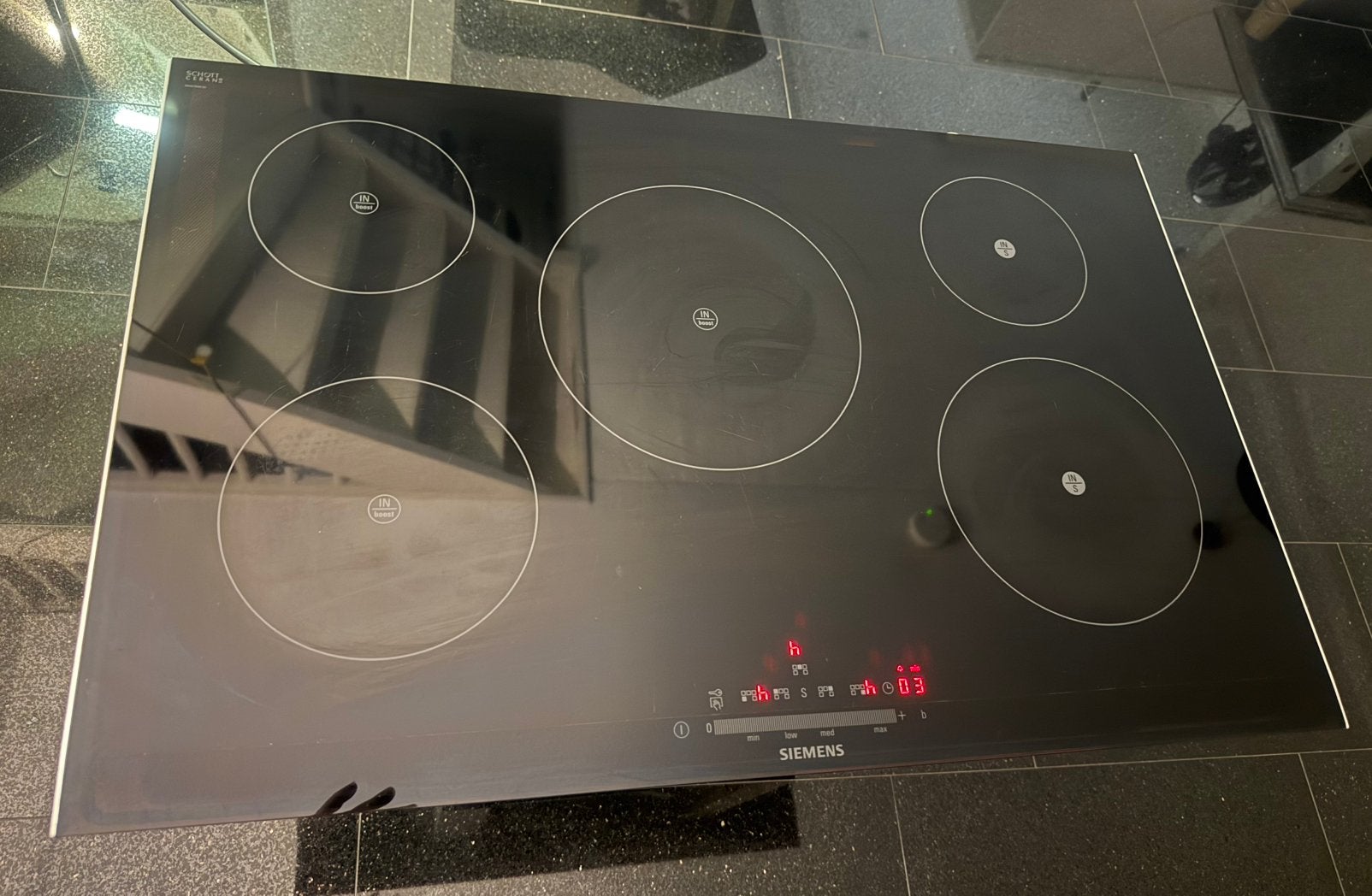 Siemens 5 pits inductie kookplaat in goeie staat, Witgoed en Apparatuur, Kookplaten, Ophalen, Zo goed als nieuw, Inbouw, Inductie