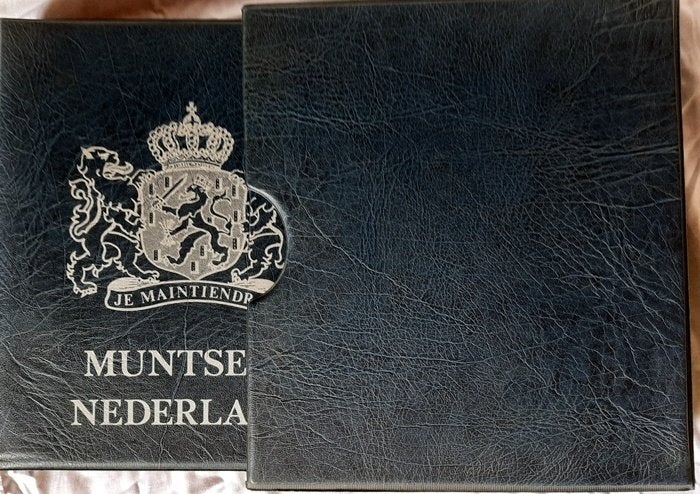Juliana en Beatrix muntalbum guldenmunten, Postzegels en Munten, Munten en Bankbiljetten | Toebehoren, Verzenden, Verzamelmap
