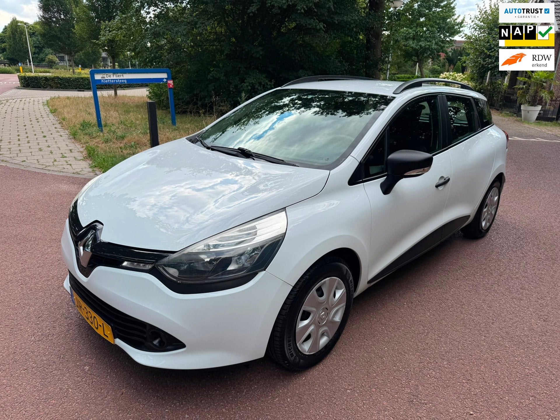Renault Clio Estate 0.9 TCe Authentique / Airco / Aux / NAP/, Auto's, Voorwielaandrijving, 898 cc, Gebruikt, Euro 6