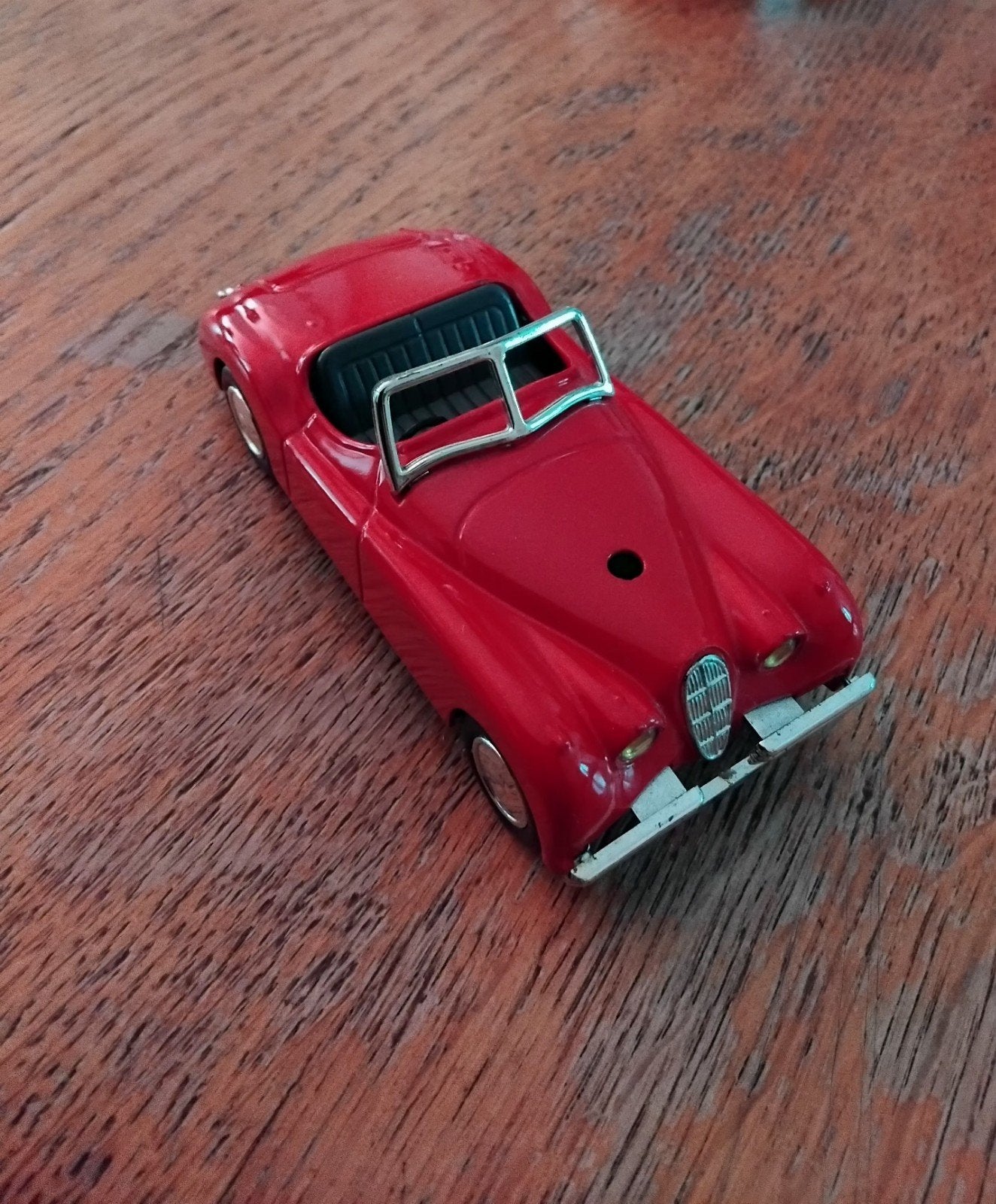 Jaguar XK120 Aansteker - Rode Klassieke Auto, Ophalen of Verzenden, Gebruikt, Aansteker