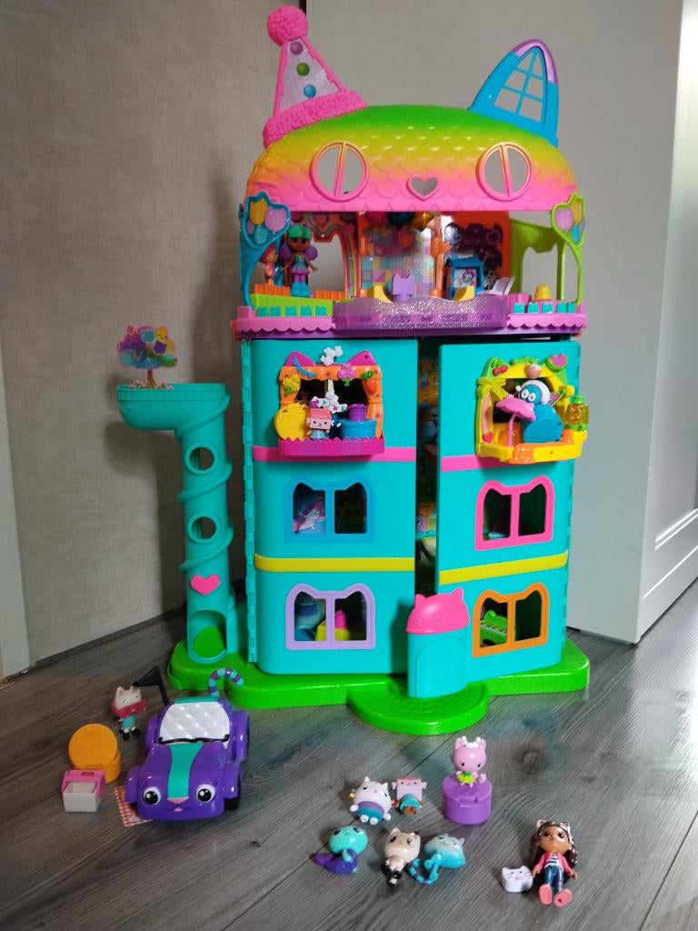 Gabby dollhouse feest met extra sets, Kinderen en Baby's, Speelgoed | Poppenhuizen, Ophalen, Gebruikt, Poppenhuis